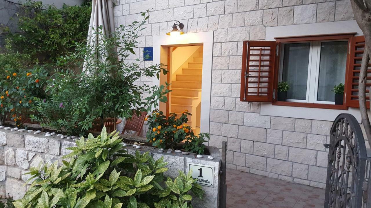 Oleander Apartment & Room Centar Hvar Town Exterior photo